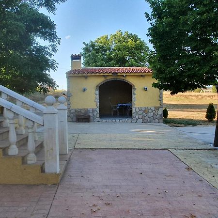 Chalet Las Praderas Chillaron De Cuenca Стая снимка